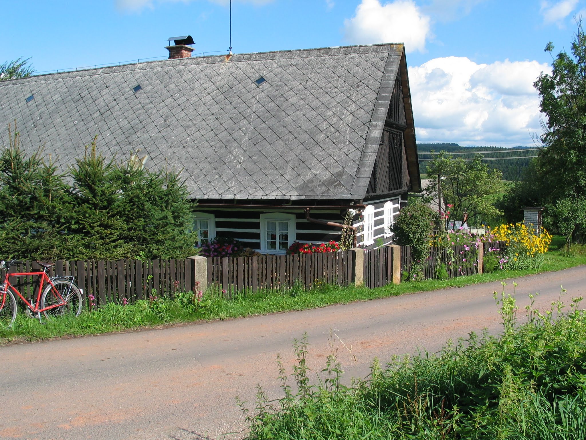 Album image copied from https://lh3.googleusercontent.com/-UYenvZ2shVg/VYKIU47svWI/AAAAAAACz08/PuXQ-H5C3lkvCDjnqEXkrWxU_p8ck4XVgCLABGAYYCw/s0-U-I/IMG_0706.JPG
