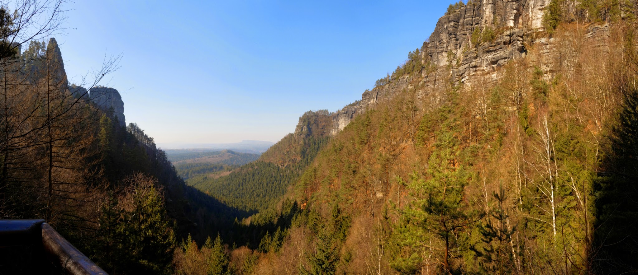 Album image copied from https://lh3.googleusercontent.com/-xR8CKnzKDYw/VRGkHQ7Vs-I/AAAAAAAAfz4/CeKdmrb8wQY/w2048-h884/IMG_0864_DxO_web_Panorama_DxO_web.jpg