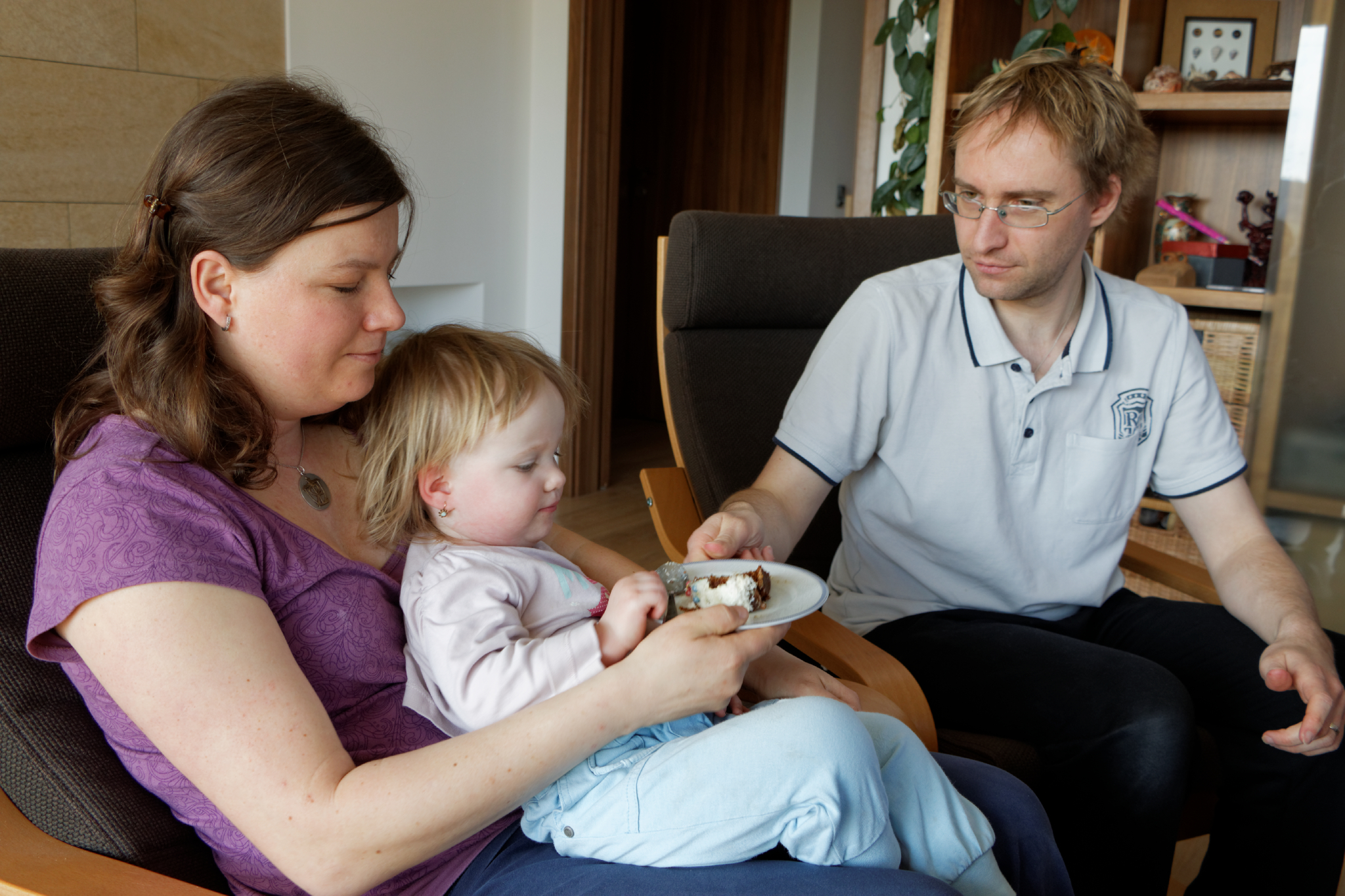 Album image copied from https://lh3.googleusercontent.com/-fWBQTVEgGhE/VRcgUIPFdwI/AAAAAAAAfcM/gkOkvZ-mmtgyDqzmUiEBjaEMzj6OXSMfQCLABGAYYCw/s0-U-I/IMG_1160_DxO_web.jpg