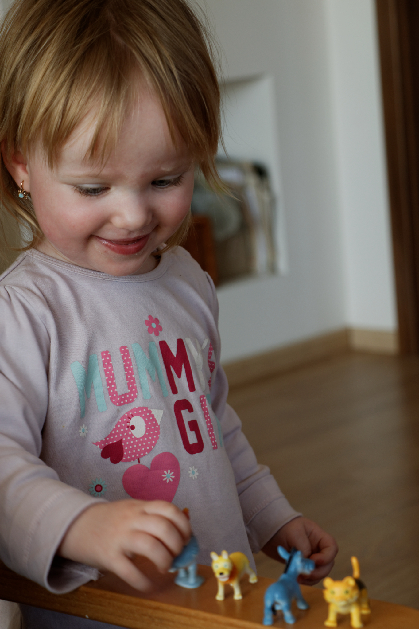 Album image copied from https://lh3.googleusercontent.com/-znaadLjtU2U/VRchoDuFD2I/AAAAAAAAffk/Mb2JIBzDjSYG2qkQMdzi7XLJsFml14JjACLABGAYYCw/s0-U-I/IMG_1191_DxO_web.jpg