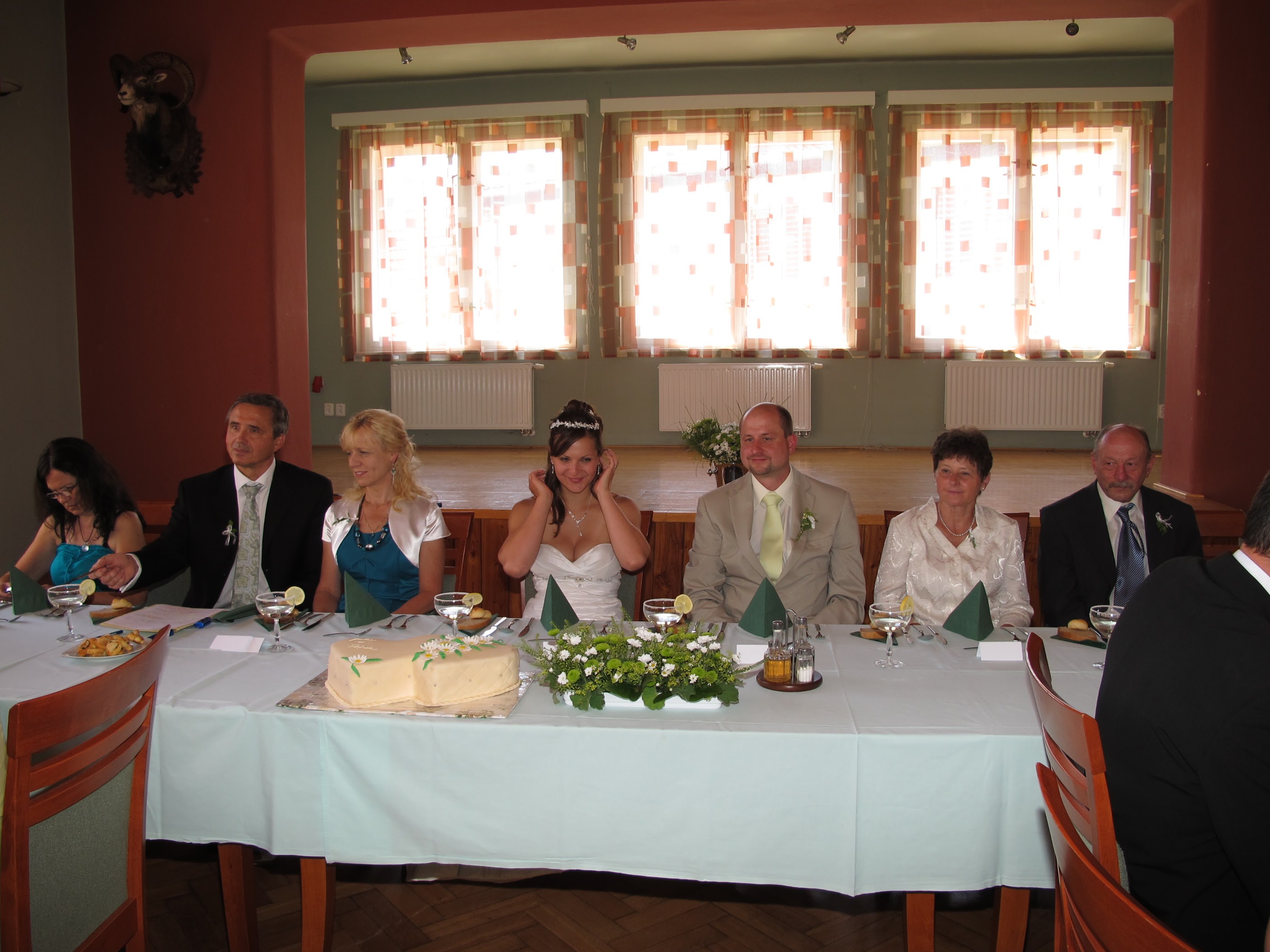 Album image copied from https://lh3.googleusercontent.com/-rjxi4VIlqqk/WCCOdiYtLUI/AAAAAAAC4uA/l8IAsqHmPL0izogvC3eVHMMOkINfng6IgCLABGAYYCw/s0-U-I/IMG_2062.JPG
