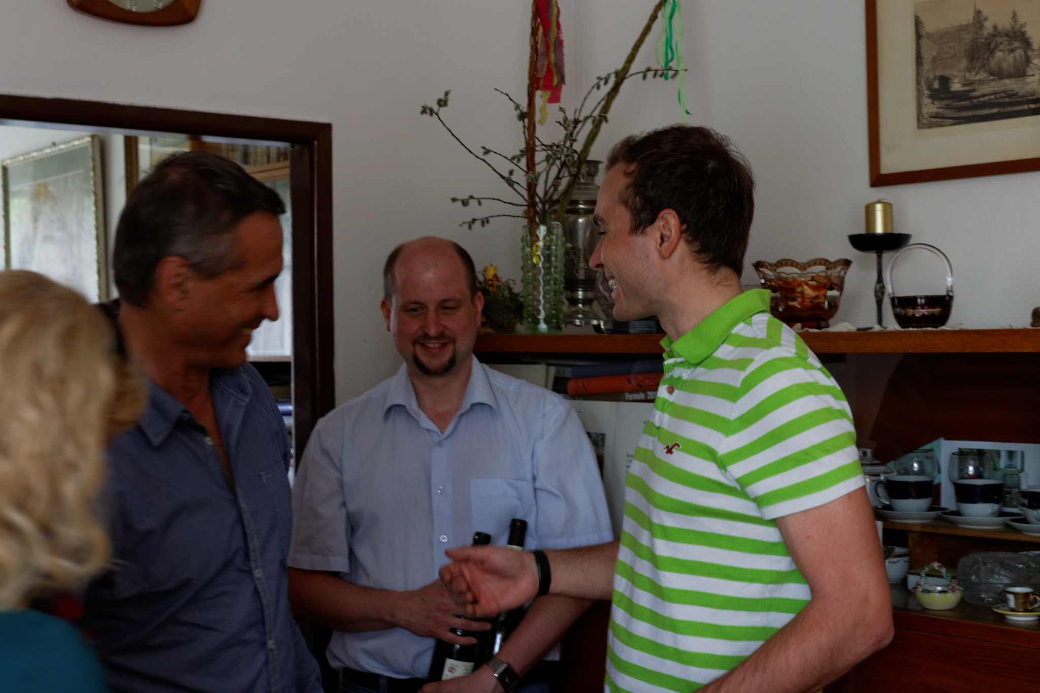 Album image copied from https://lh3.googleusercontent.com/-OOTE86VLE0o/VT6PFlIeQYI/AAAAAAAC4tw/08pblNYIw3k9Gqhq2TkPiiN5XGNAv45zgCLABGAYYCw/s0-U-I/IMG_2152_DxO_web.jpg