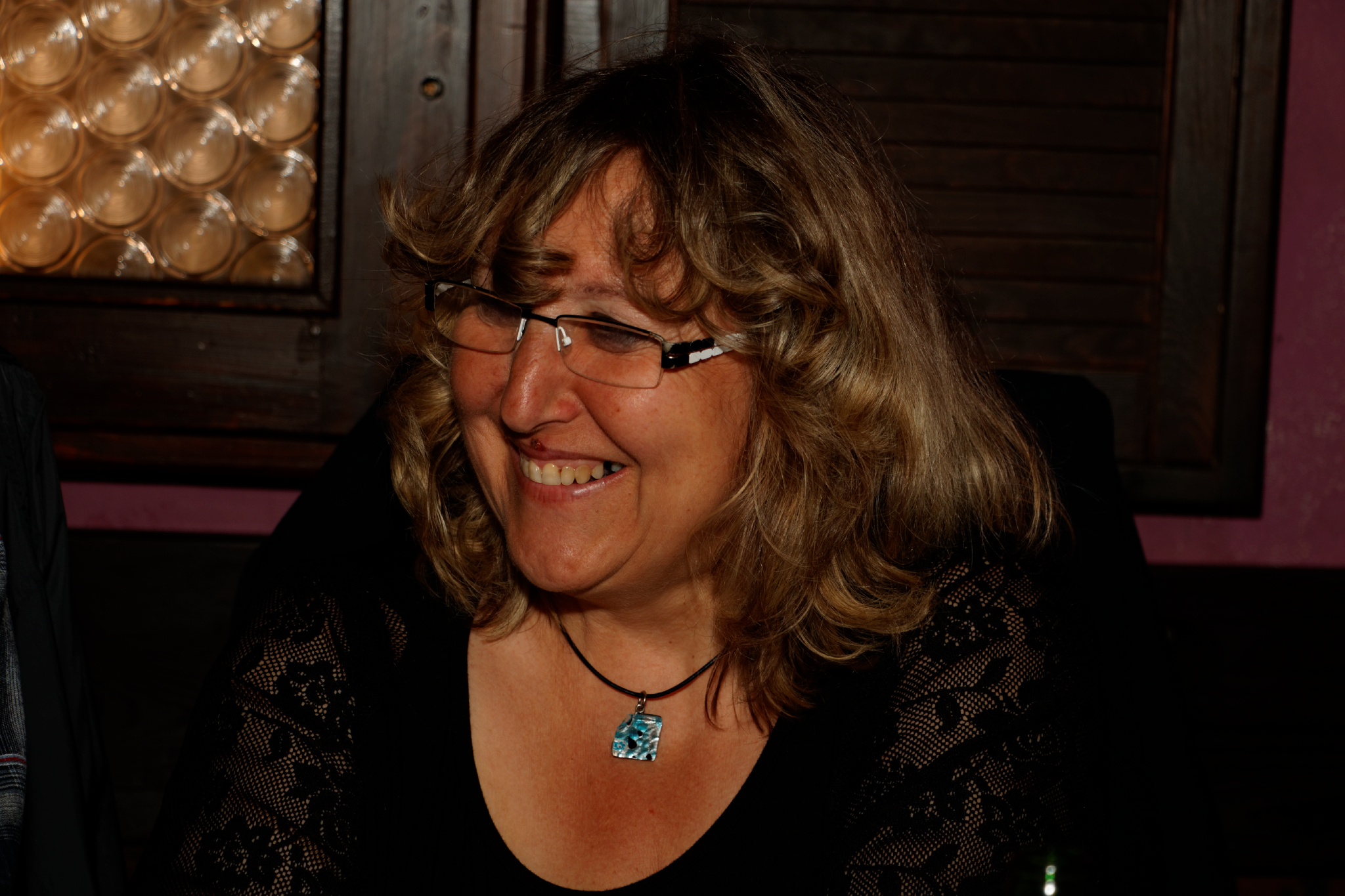 Album image copied from https://lh3.googleusercontent.com/-xn46YesJZ_w/VVm5AomAYbI/AAAAAAACTfY/ssZb8jUydBwpRnJWFNQCBf85fBV89UX6QCLABGAYYCw/s0-U-I/IMG_2619_DxO_web.jpg