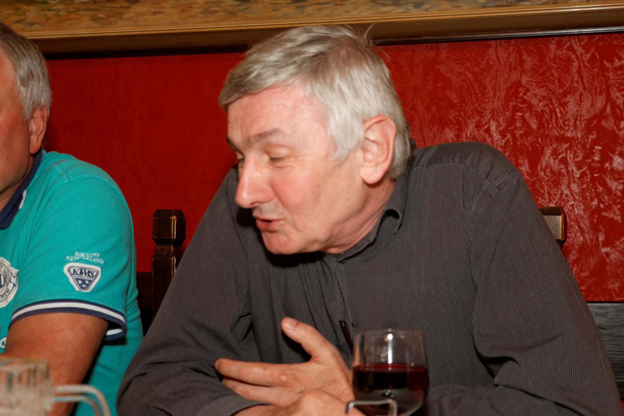 Album image copied from https://lh3.googleusercontent.com/-gjSVirdp1qI/VVm7tGcMfvI/AAAAAAAC3JU/IcpDR3S8-pEeZQtwDvCY35c2UXaVzNmVQCLABGAYYCw/s0-U-I/IMG_2670_DxO_web.jpg