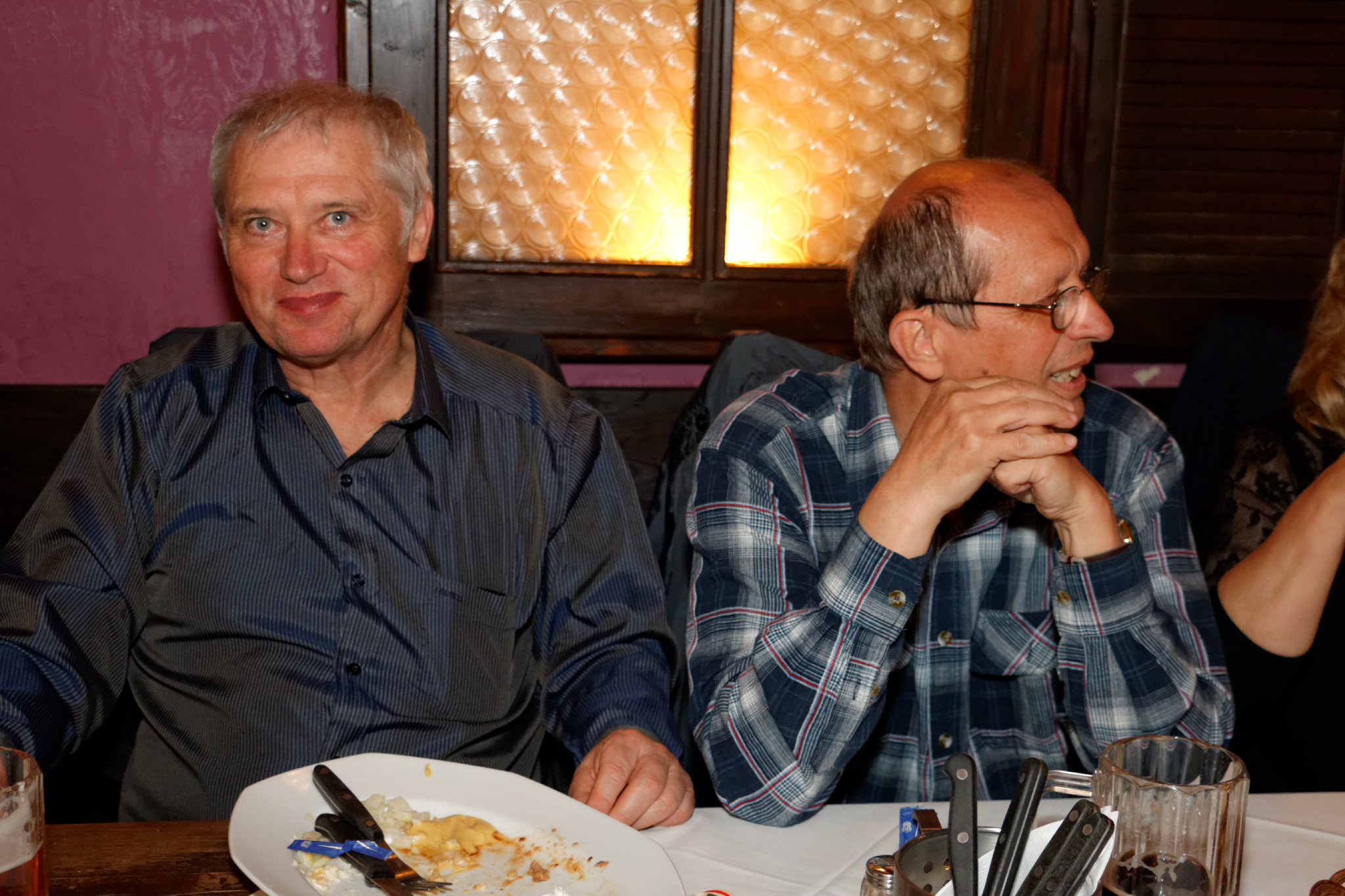 Album image copied from https://lh3.googleusercontent.com/-xH-PAUqwhP4/VVm8B-mCMNI/AAAAAAAC3JU/gsqcjmTDwPI4MK8mYu_QGmltRvP3_ENUQCLABGAYYCw/s0-U-I/IMG_2677_DxO_web.jpg