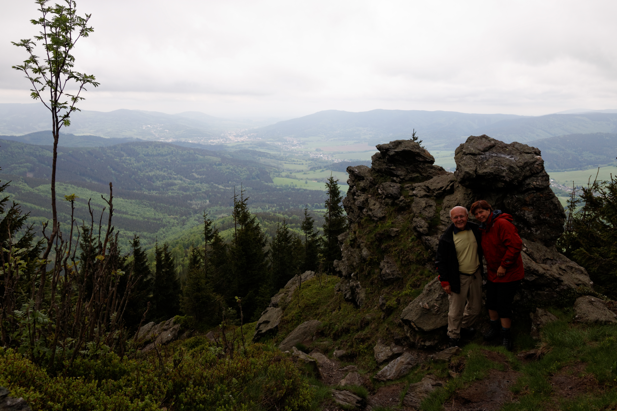 Album image copied from https://lh3.googleusercontent.com/-zhqV0--5NJw/VW4mWni1dDI/AAAAAAAAk98/AT7RNp0P_wwQIpD5Tr0do--YolWeLc51gCLABGAYYCw/s0-U-I/IMG_2858_DxO_web.jpg