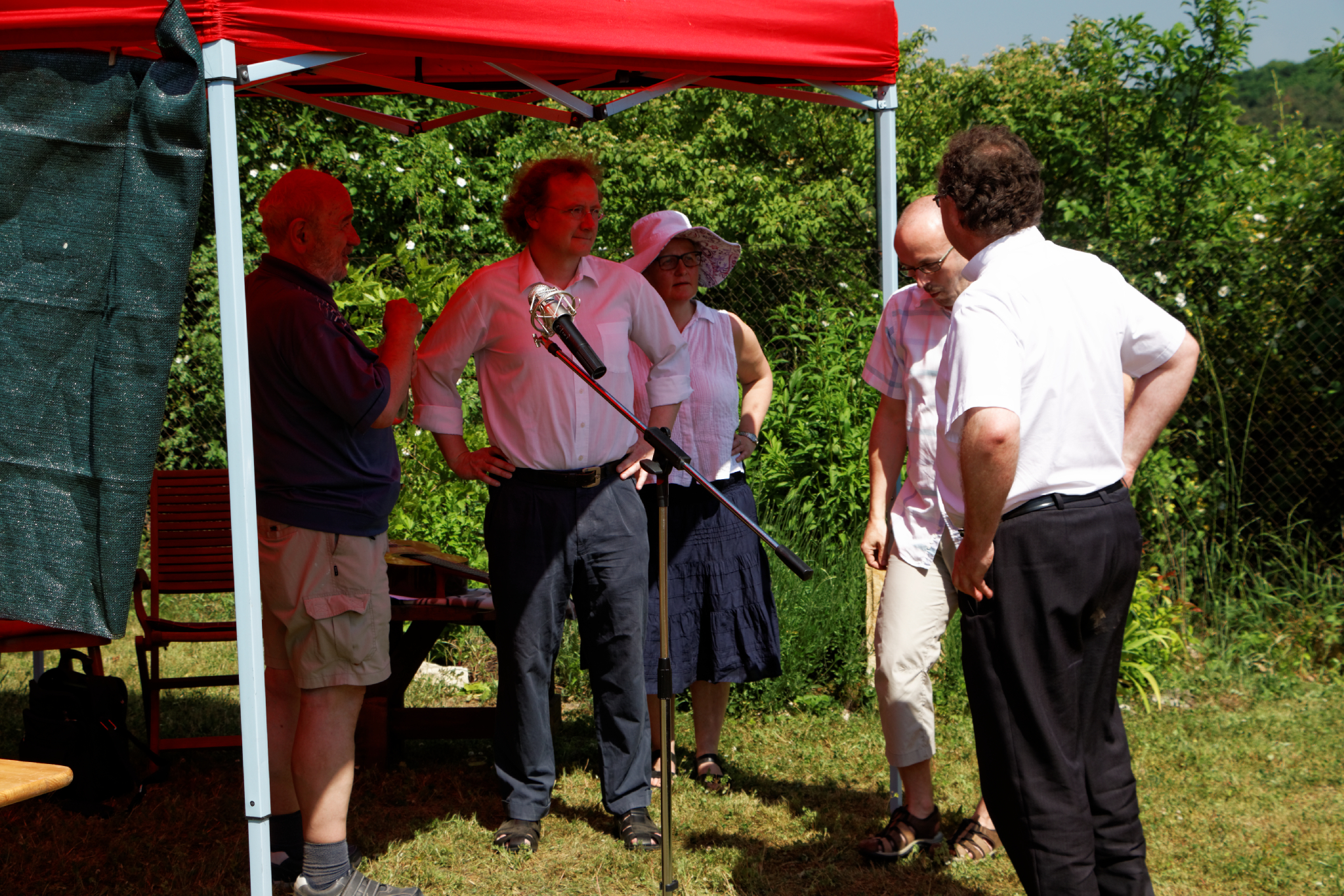 Album image copied from https://lh3.googleusercontent.com/-ZOuR-X2LE3M/VXlGYHl9-nI/AAAAAAACHxo/siVetS5gszMC_Uvr1VlOpCrx6fu5ohbDwCLABGAYYCw/s0-U-I/IMG_3396_DxO_web.jpg