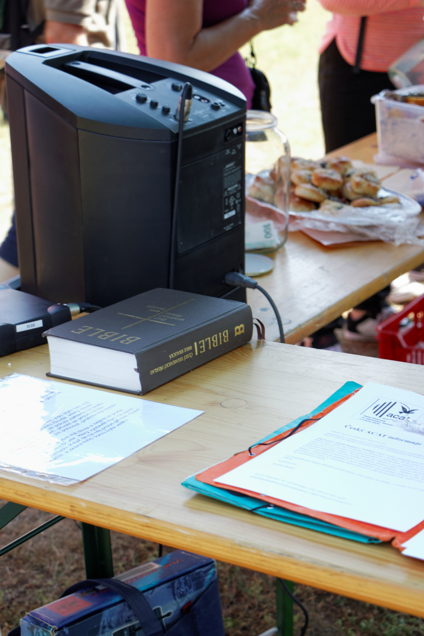 Album image copied from https://lh3.googleusercontent.com/-SqcKsPkvwvQ/VXlGkPz2tQI/AAAAAAACHxo/xoOGSREw1XU3bLIYH7xE1Ezx5wzFoTK2QCLABGAYYCw/s0-U-I/IMG_3398_DxO_web.jpg