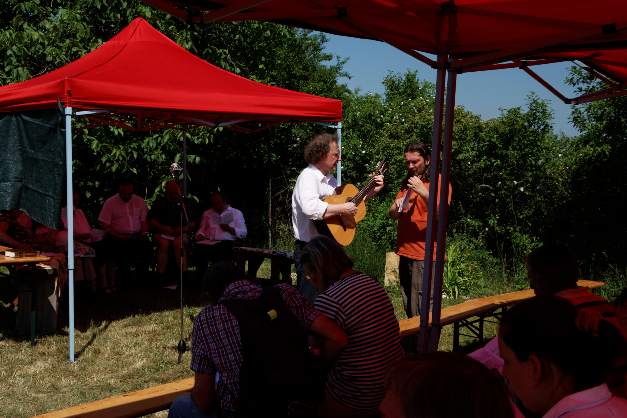 Album image copied from https://lh3.googleusercontent.com/-Vv7AiptDQOo/VXlHDRixPDI/AAAAAAACHxo/ZBeMh33Fe54ISKFOSRdXoR-z76WrEehAQCLABGAYYCw/s0-U-I/IMG_3403_DxO_web.jpg