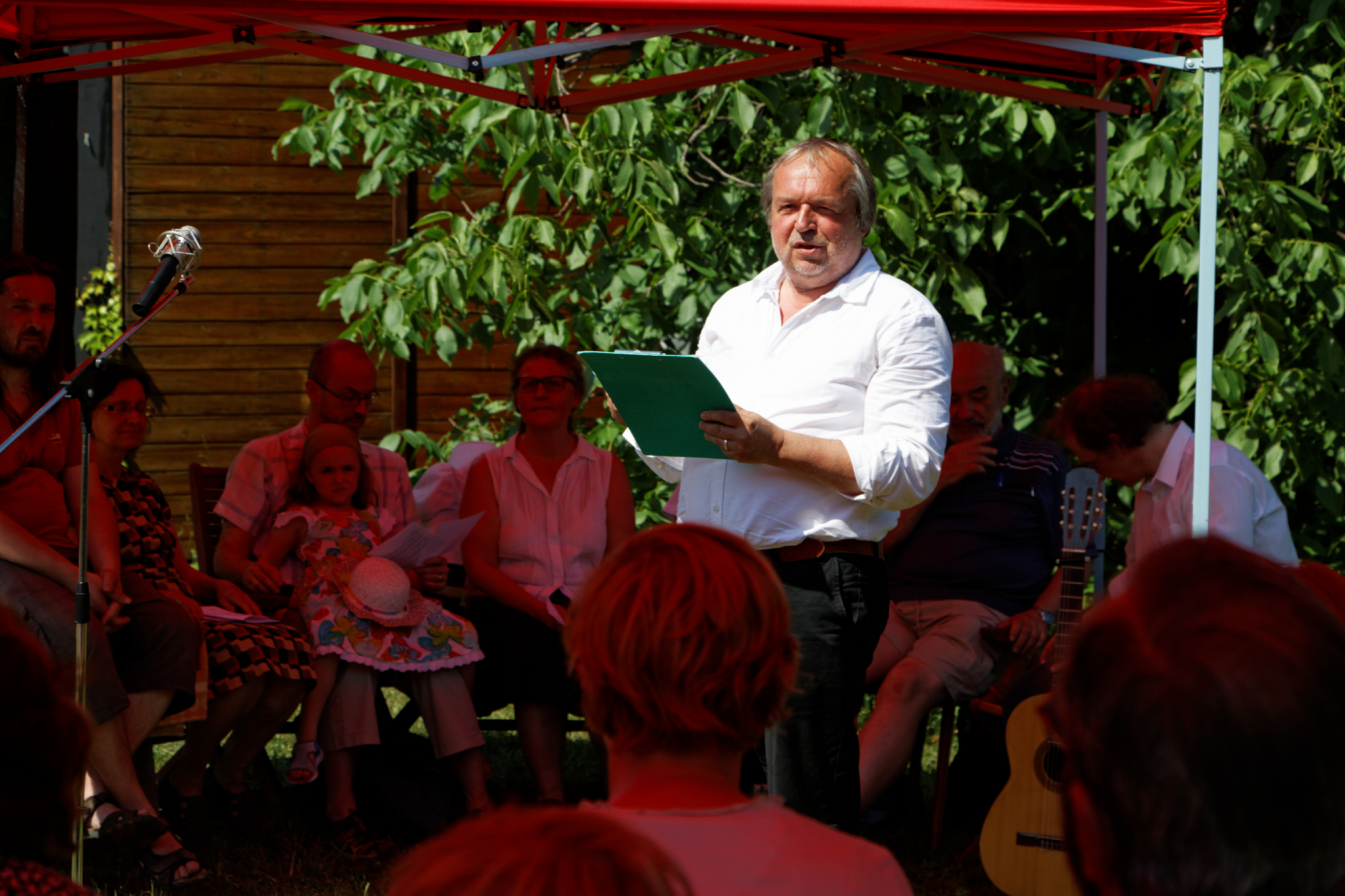 Album image copied from https://lh3.googleusercontent.com/-sq3R35_fw04/VXlIvPLW-vI/AAAAAAAC3I8/9Pa6280gRTUgvyuZS6qajbAI-EXXOh83gCLABGAYYCw/s0-U-I/IMG_3423_DxO_web.jpg