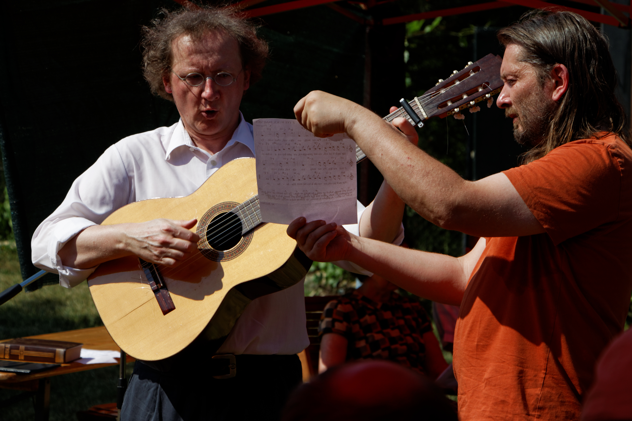 Album image copied from https://lh3.googleusercontent.com/-sAGzFtF9Uow/VXlJauulpRI/AAAAAAAC3I8/PrhwvLDozAMW_Qa0QHj1wXVXH2yNk66ewCLABGAYYCw/s0-U-I/IMG_3431_DxO_web.jpg