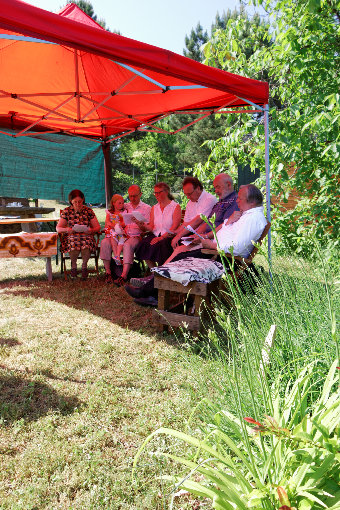 Album image copied from https://lh3.googleusercontent.com/-YeOoAK7fDeY/VXlJ58lUF-I/AAAAAAAC3I8/tLGNKCLr9RsHU1MR5zIWknaaX_cQmOZsgCLABGAYYCw/s0-U-I/IMG_3438_DxO_web.jpg