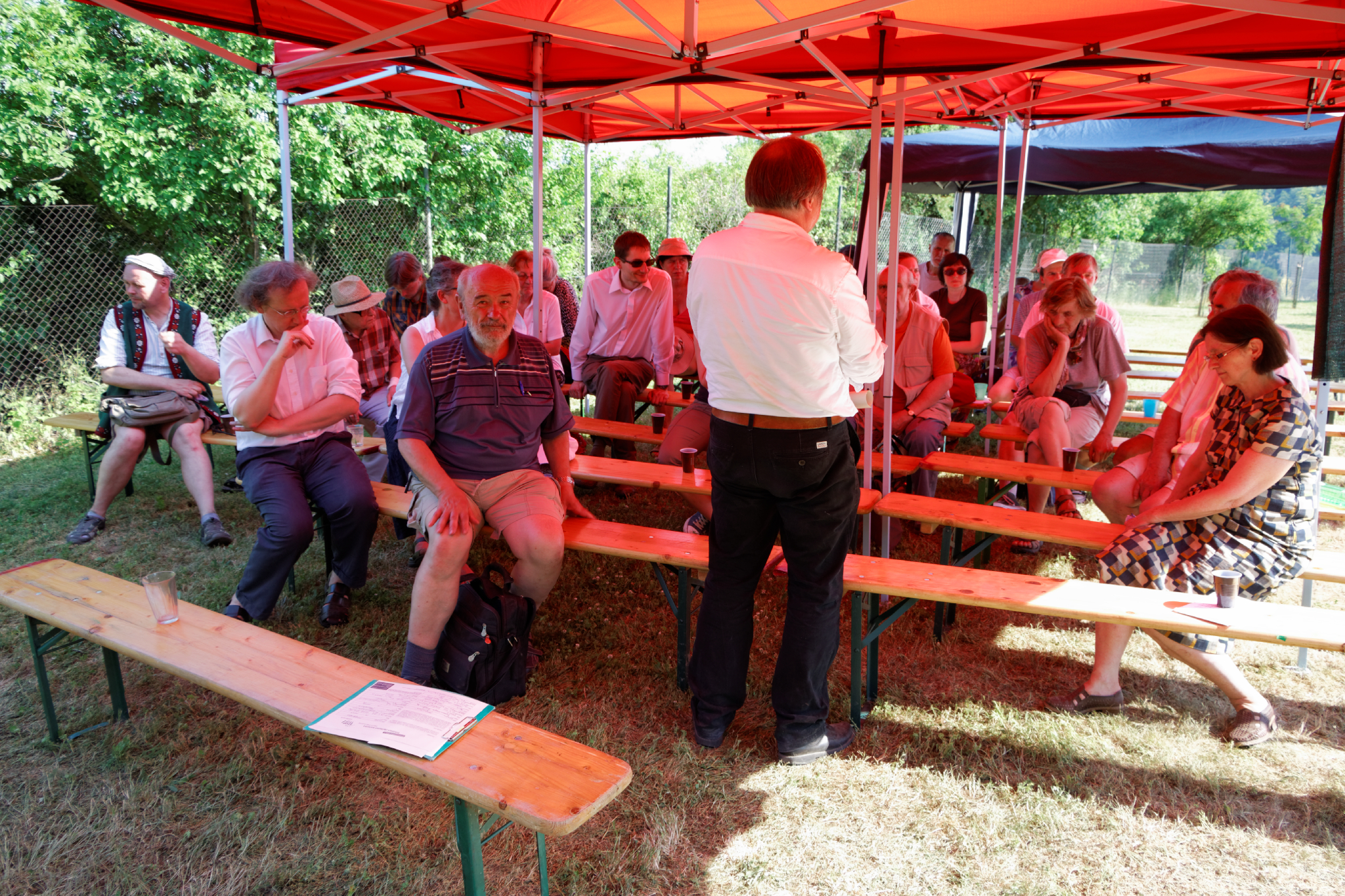 Album image copied from https://lh3.googleusercontent.com/-KfF9oRWU1ug/VXl7wcqkUsI/AAAAAAAC3I4/UVWd0hYnmnAb3_bwVrTtihqL027lqhesQCLABGAYYCw/s0-U-I/IMG_3454_DxO_web.jpg