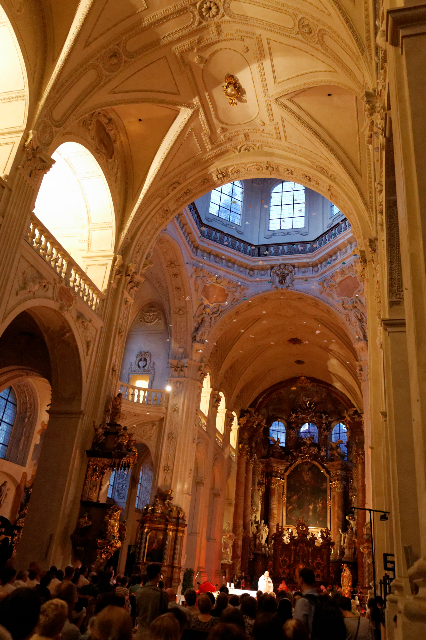 Album image copied from https://lh3.googleusercontent.com/-cKn70GdBYXI/VXmahcMJ2VI/AAAAAAAAyWY/YtvgzemQneMECEljPpSVpSMqCKHo7kDMQCLABGAYYCw/s0-U-I/IMG_3511_DxO_web.jpg