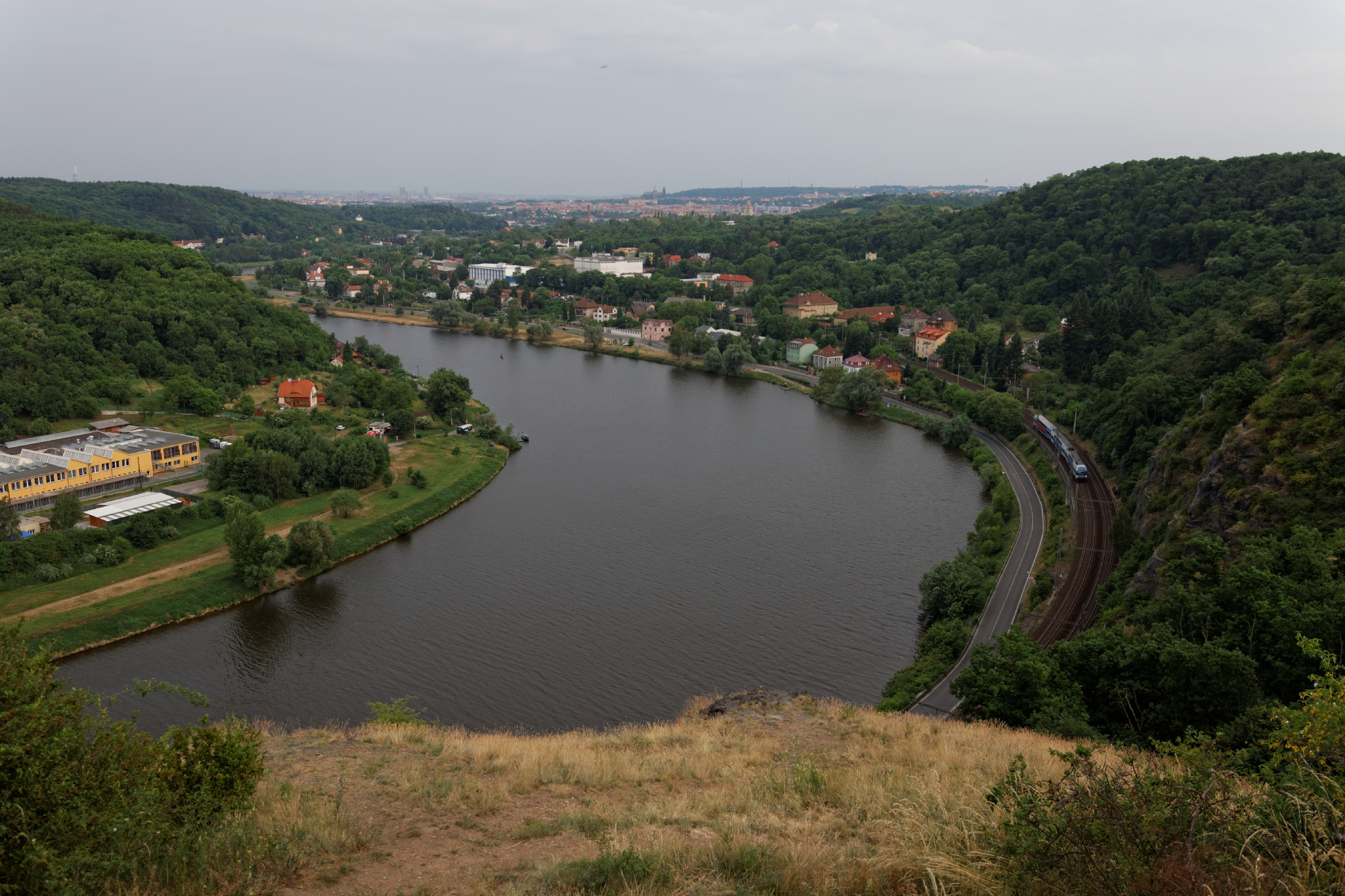 Album image copied from https://lh3.googleusercontent.com/-Z-t21JDpzZ0/VXl1-PvVxHI/AAAAAAAC3I4/Z6wCLYyJFwgc-woaZCU7dqY-NtB2HR5-ACLABGAYYCw/s0-U-I/IMG_3582_DxO_web.jpg