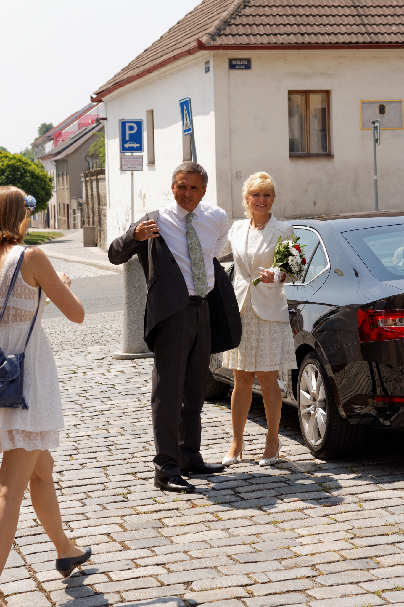 Album image copied from https://lh3.googleusercontent.com/-kqCjRBlFcss/VXzmAFCOHCI/AAAAAAAC4tk/tv7uKx5LlLUnOLTd7HCf4kg5HCdp9pGswCLABGAYYCw/s0-U-I/IMG_3689_DxO_web.jpg