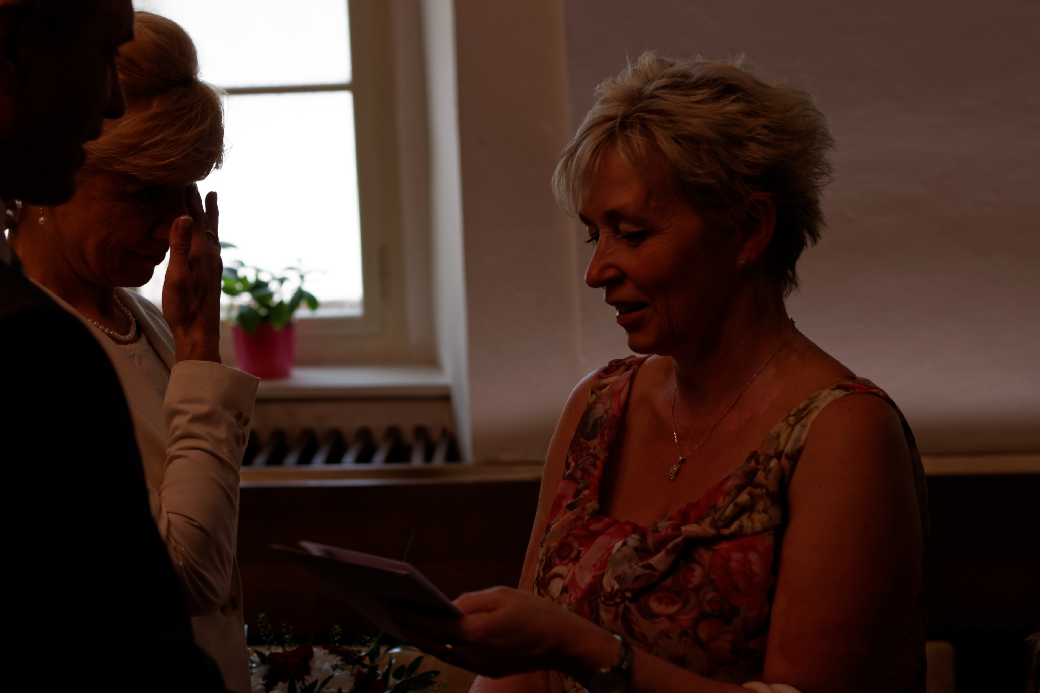 Album image copied from https://lh3.googleusercontent.com/-vx1TPI76jbs/VXzn0om46xI/AAAAAAAC4tk/QBEoI9jGc_sFjmNhirJkfP3JmjWWhwFtwCLABGAYYCw/s0-U-I/IMG_3744_DxO_web.jpg