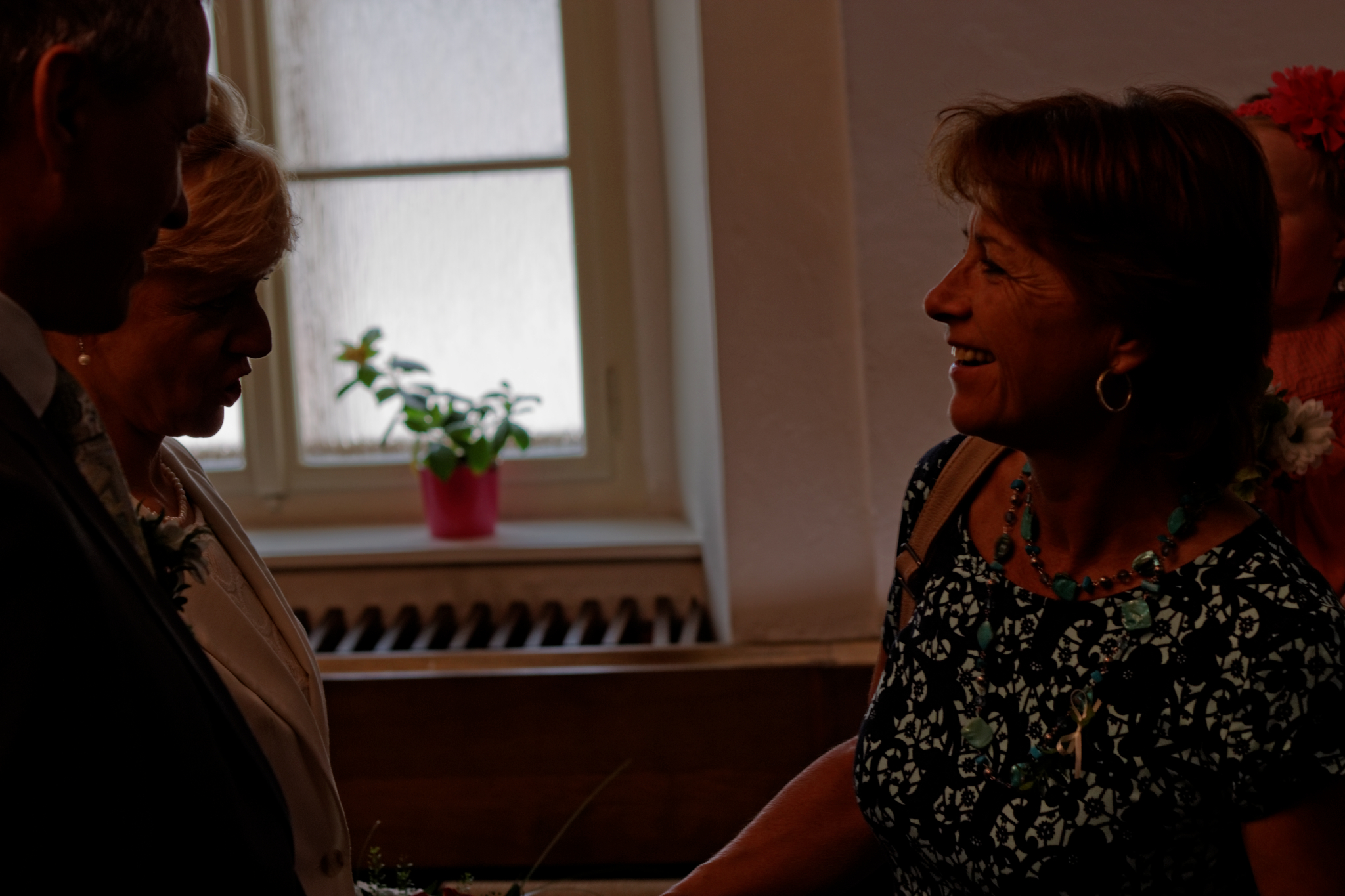 Album image copied from https://lh3.googleusercontent.com/-D5I6RI3xeAs/VXzoMLfR92I/AAAAAAAC4tk/fFxQt197SyIxEj4I5_g_WFCJnBpnMEXIgCLABGAYYCw/s0-U-I/IMG_3753_DxO_web.jpg