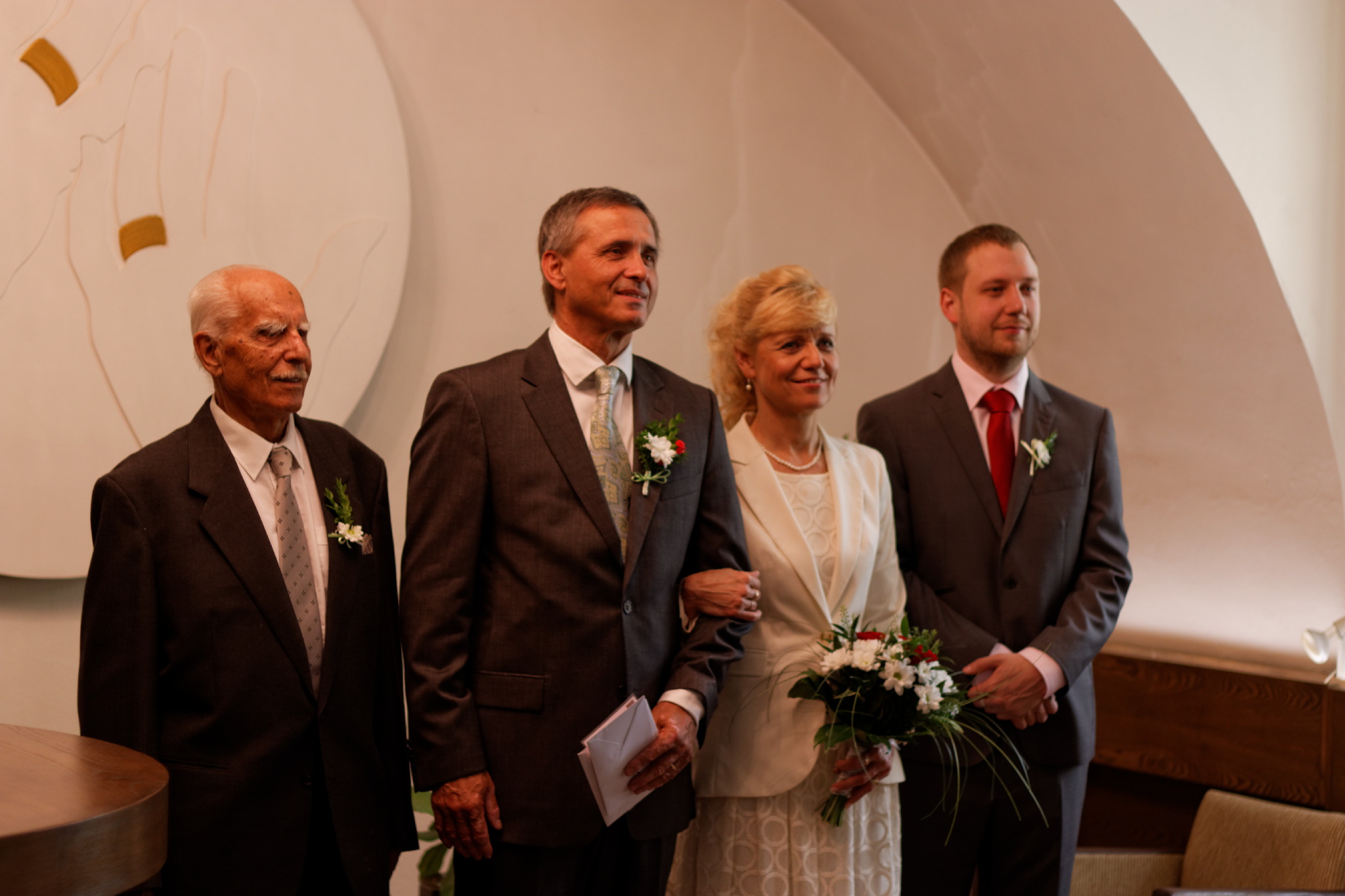 Album image copied from https://lh3.googleusercontent.com/-Bo7xad5GoSQ/VXzojgkQ6II/AAAAAAAC4tk/KEzfm6kJ4q0pvofv6uTWW6SuyAY0TaYhwCLABGAYYCw/s0-U-I/IMG_3764_DxO_web.jpg