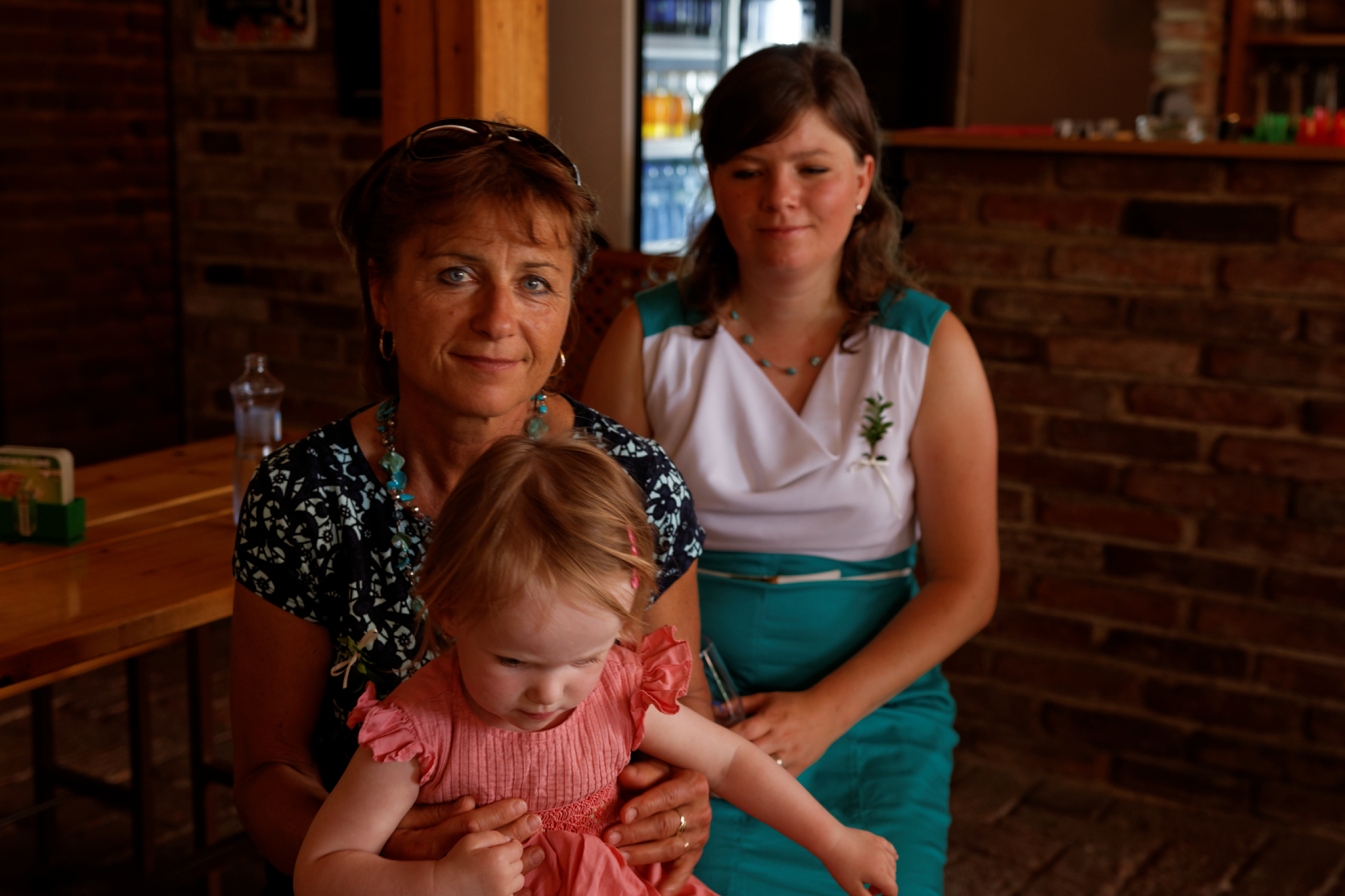 Album image copied from https://lh3.googleusercontent.com/-0JH9TrqVAAs/VXzrRCFmRXI/AAAAAAAC4tk/DuC15JO4x-MZXBctHIFdjgjv39oaIefbgCLABGAYYCw/s0-U-I/IMG_3865_DxO_web.jpg