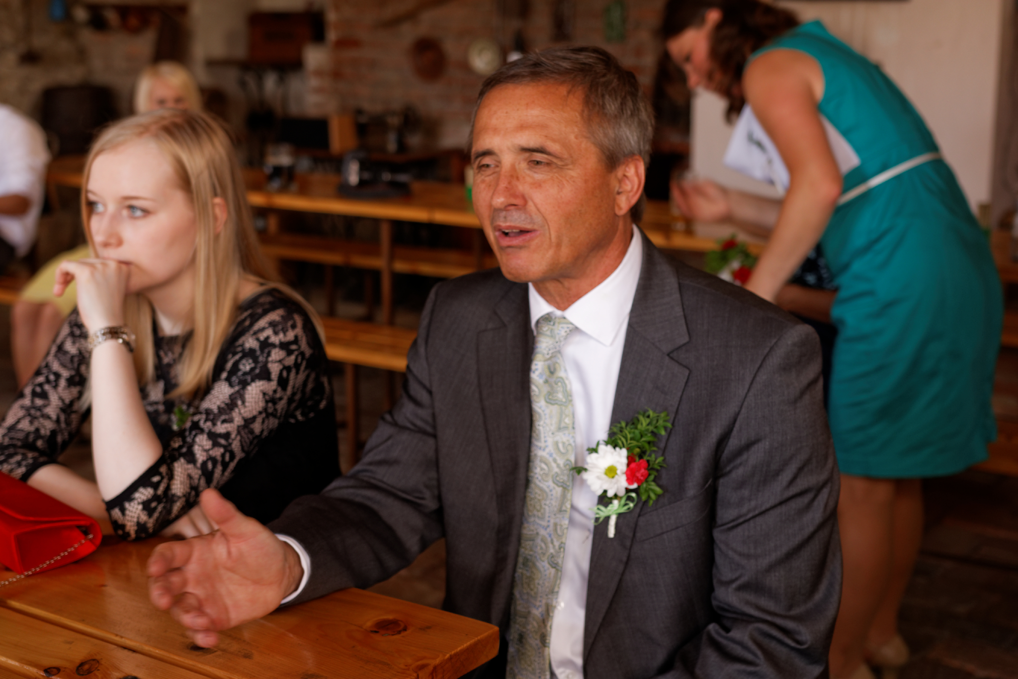 Album image copied from https://lh3.googleusercontent.com/-ovgkpMYGD3k/VXzrbae1yVI/AAAAAAAC4tk/PsajqhWVrWgo89cmjDsq3nSzWnUhKg2HwCLABGAYYCw/s0-U-I/IMG_3869_DxO_web.jpg