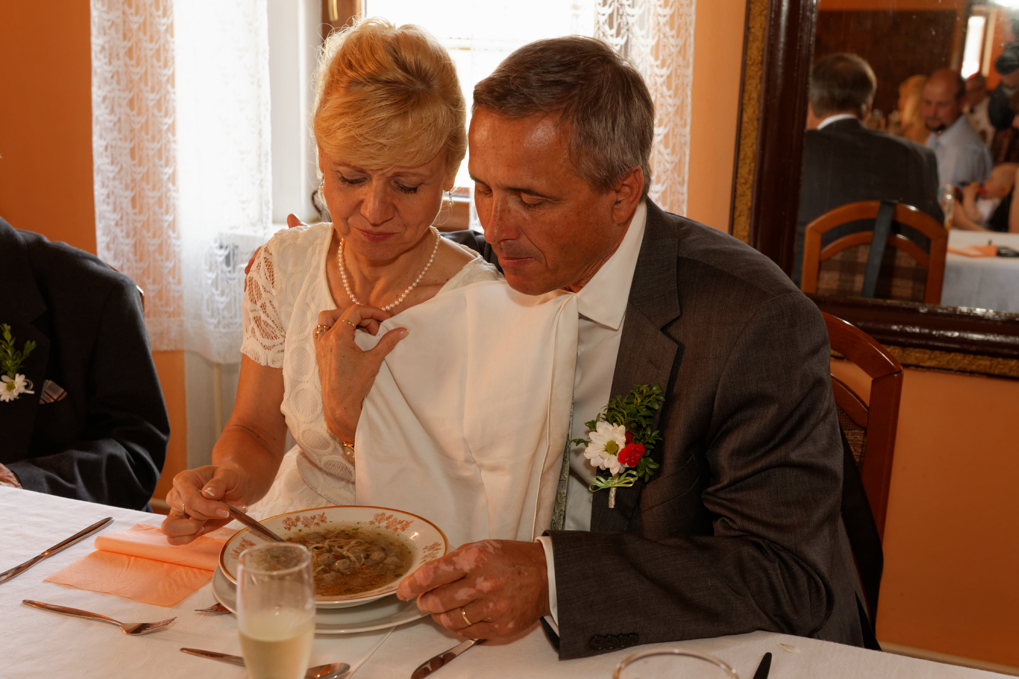 Album image copied from https://lh3.googleusercontent.com/-KIf9EbeTYog/VXzsMntnOnI/AAAAAAAC4tk/t8a3Pyh7QtMc3arsR9DmCRl30PNx5fZRgCLABGAYYCw/s0-U-I/IMG_3890_DxO_web.jpg