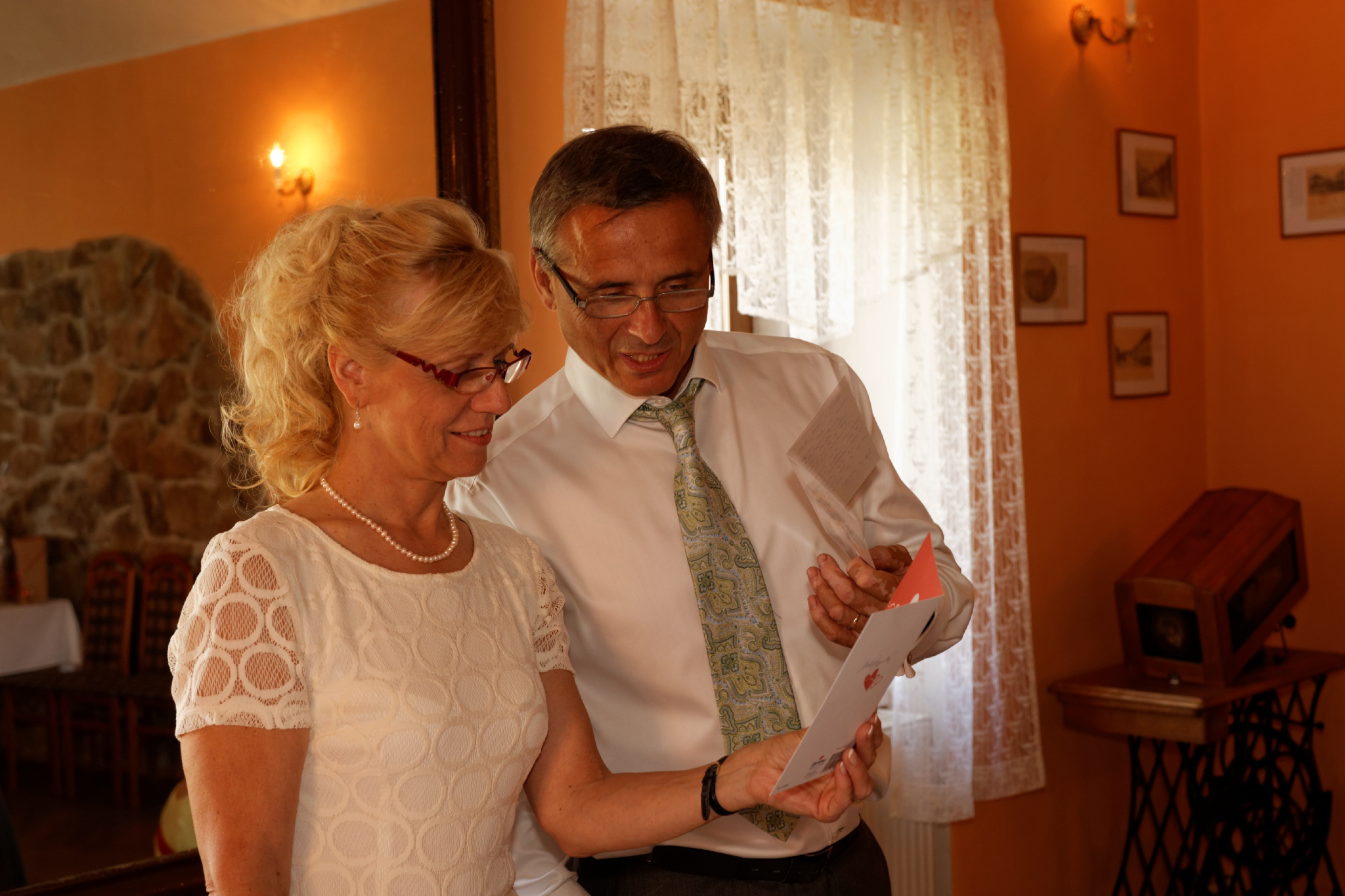 Album image copied from https://lh3.googleusercontent.com/-0fKgG3wfOh8/VXzt5cXJyEI/AAAAAAAC4tk/Kik5J5Ga-m06dnpQLMYxurlisOJXQ6otQCLABGAYYCw/s0-U-I/IMG_3952_DxO_web.jpg