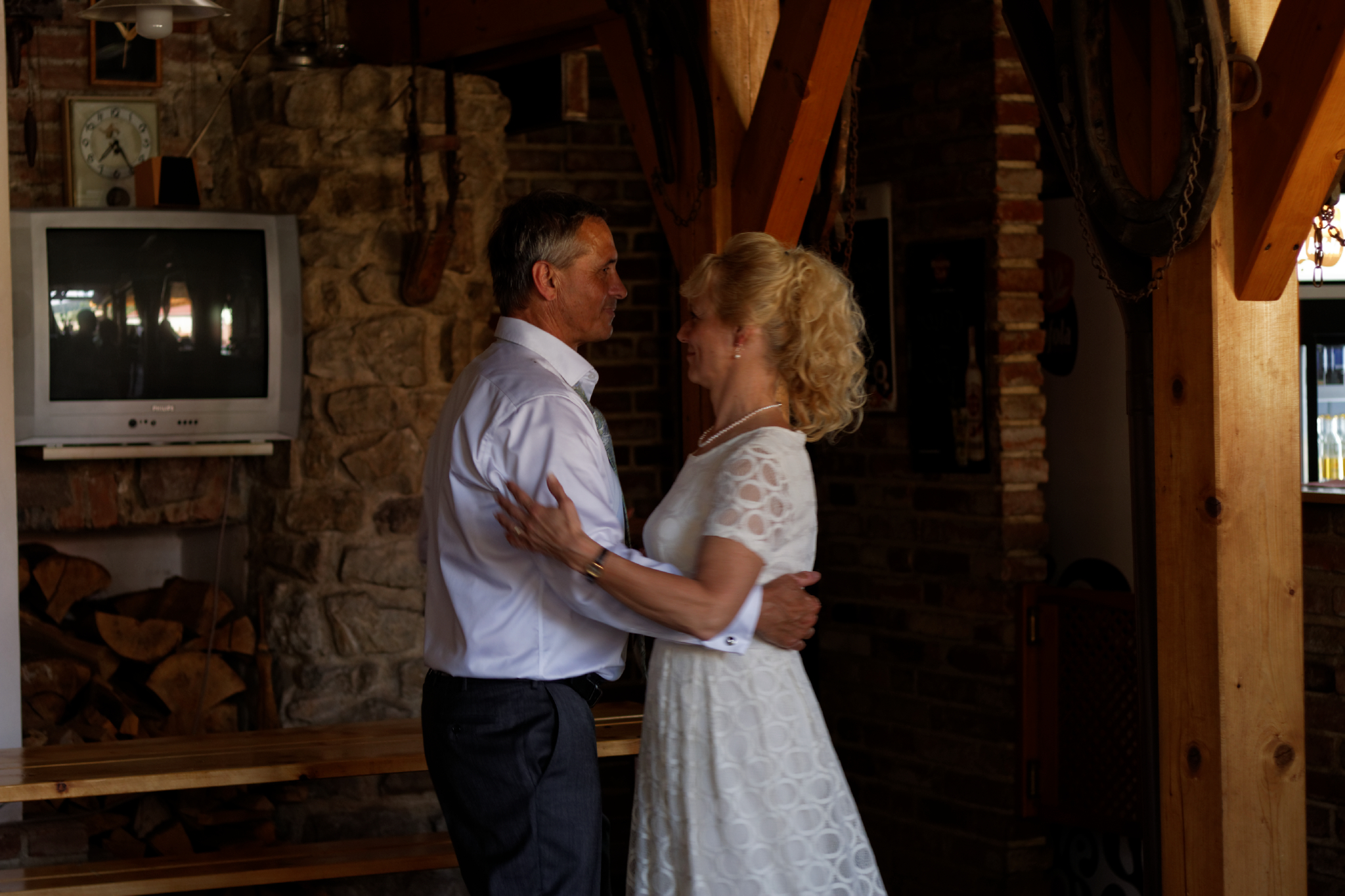 Album image copied from https://lh3.googleusercontent.com/-C79X6e6wswk/VXzyC9LadVI/AAAAAAAC4tk/ianrTJpoEWoHuCTf1h_YO5xZtWht-Ia9QCLABGAYYCw/s0-U-I/IMG_4124_DxO_web.jpg