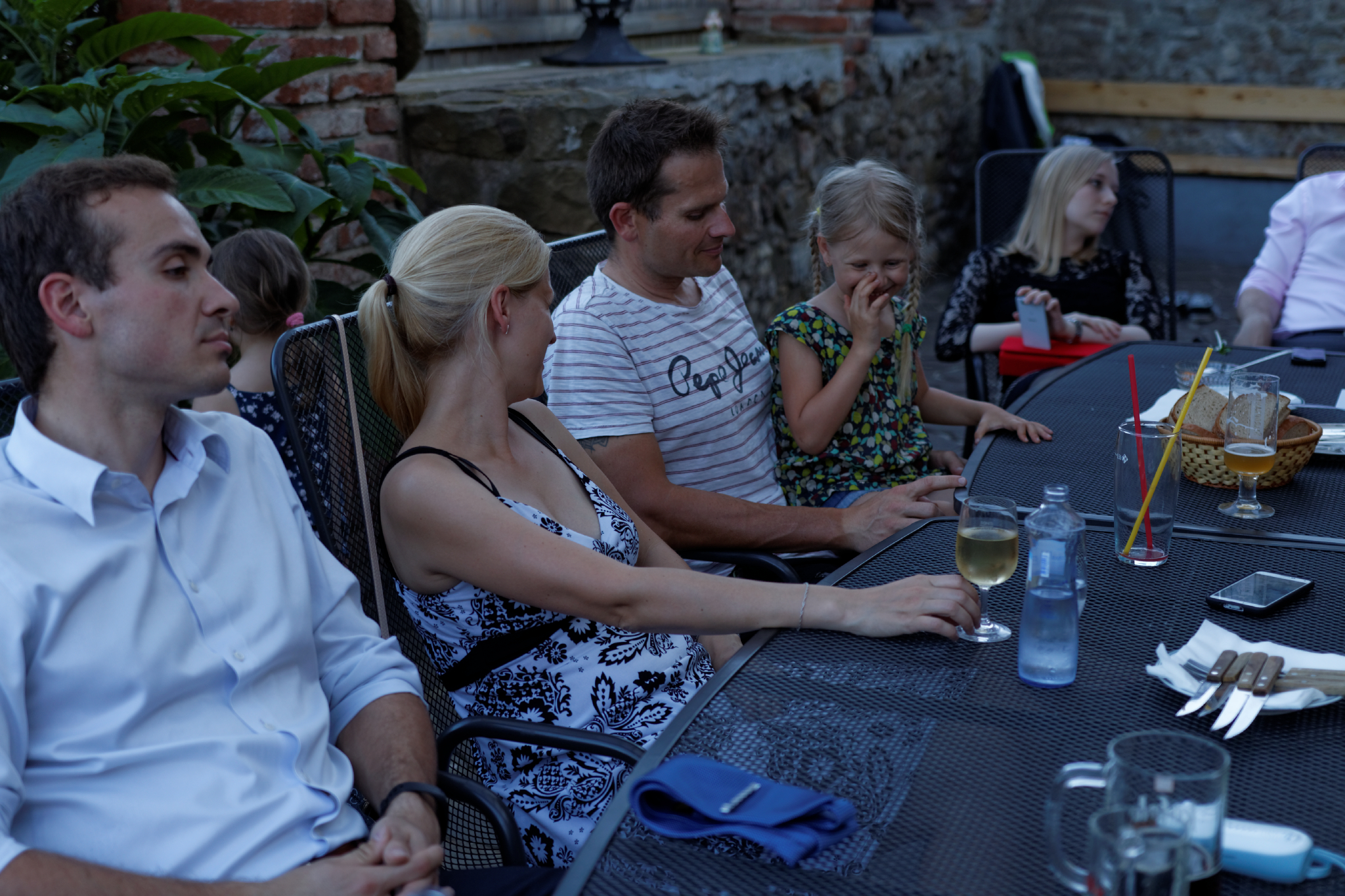 Album image copied from https://lh3.googleusercontent.com/-JSHm9lGWNQo/VXz0DYlU32I/AAAAAAAC4tk/XfDlnwctJeQrhYyeB6FGeKZkbK_xWwc1QCLABGAYYCw/s0-U-I/IMG_4211_DxO_web.jpg