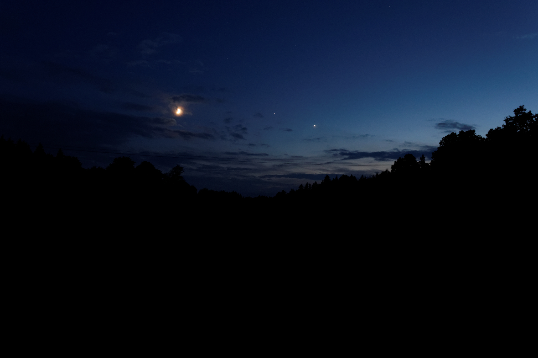 Album image copied from https://lh3.googleusercontent.com/-2rgyhv8LH5M/VYk5mI4EWEI/AAAAAAAC3Is/Vj0xzzV-QYsjPg8zLhnCiJ_nBBn9F4b3QCLABGAYYCw/s0-U-I/IMG_4589_DxO_web.jpg