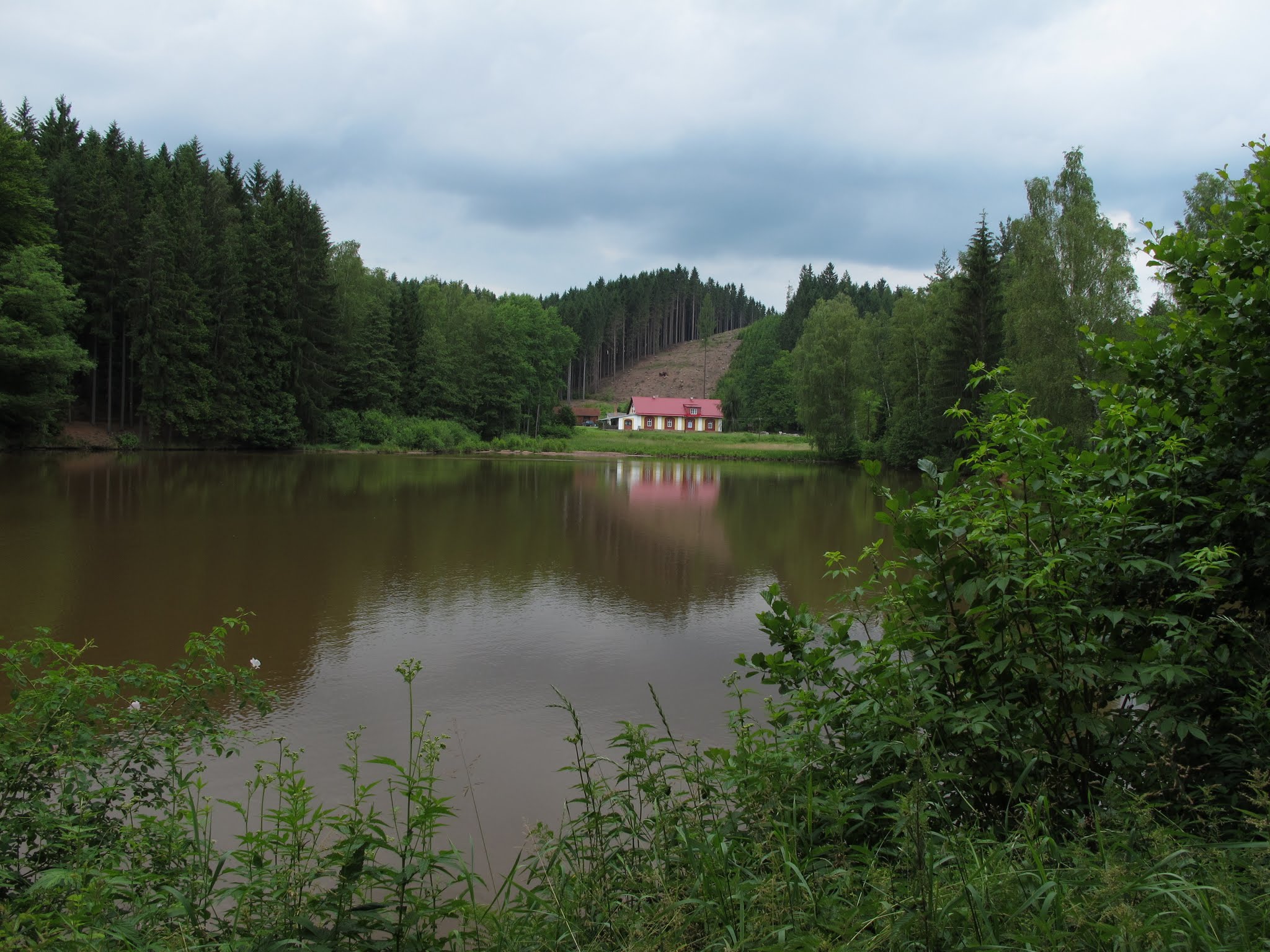 Album image copied from https://lh3.googleusercontent.com/-wPtueaFV2AE/VYvJ2tz4mUI/AAAAAAABebw/-1_0ZUhdX34/w2048-h1536/IMG_5693.JPG