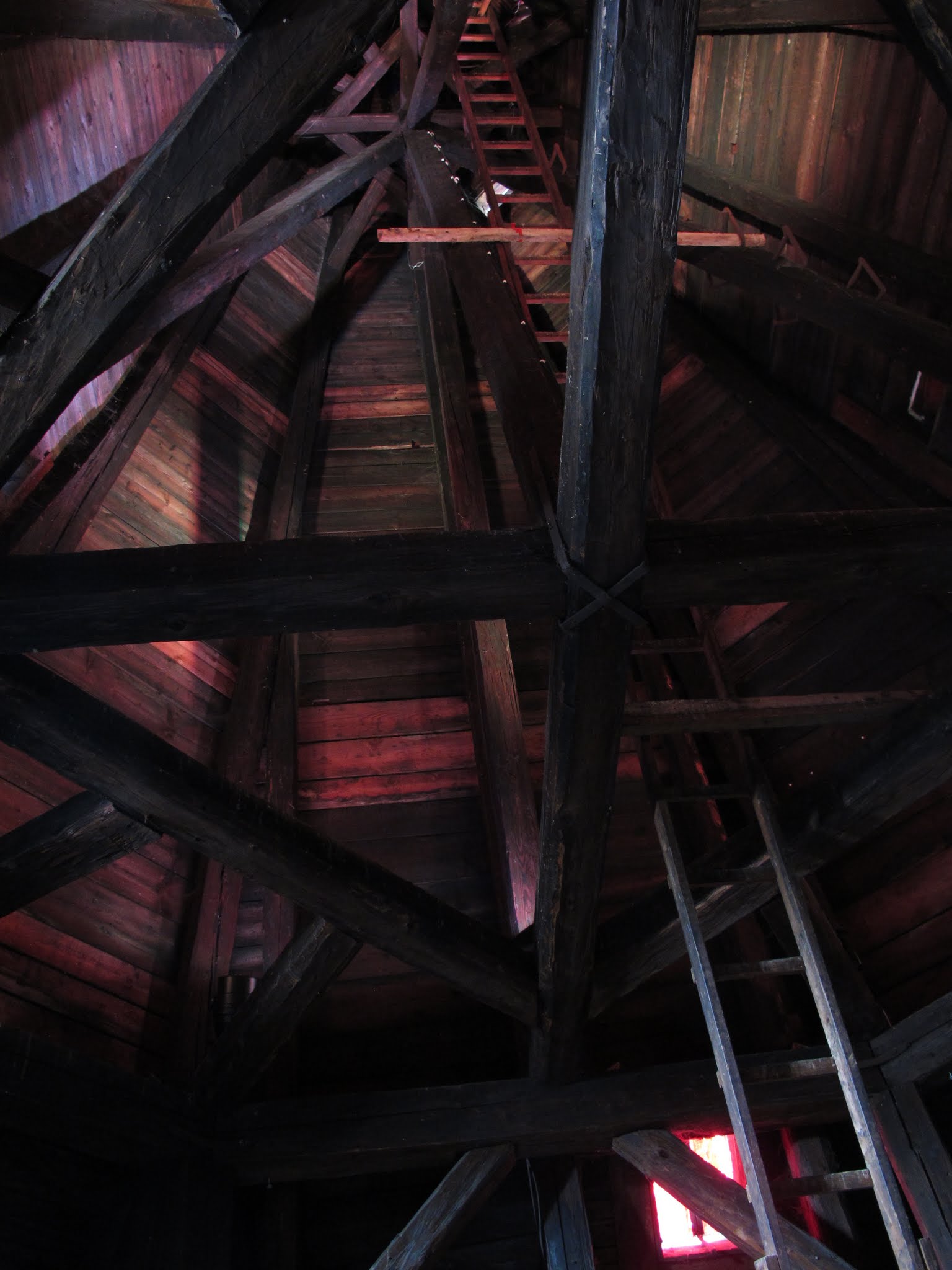 Album image copied from https://lh3.googleusercontent.com/--uUhdVSsPdc/VYvarZZOxfI/AAAAAAABfl8/pMJPs2UyrQgm-3YGhR0Ny54zztukVax3ACLABGAYYCw/s0-U-I/IMG_5729.JPG