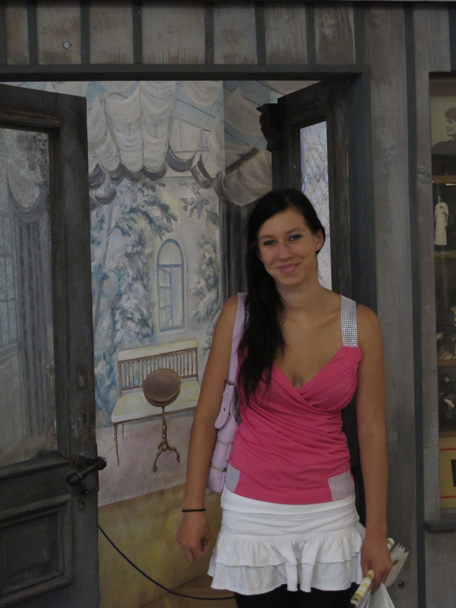 Album image copied from https://lh3.googleusercontent.com/-8P022cLzoUI/VYvbJ4_KsjI/AAAAAAABfxM/ePPBtT4o2OoHFB6XLHTaNZGebBfoJOWdQCLABGAYYCw/s0-U-I/IMG_5750.JPG