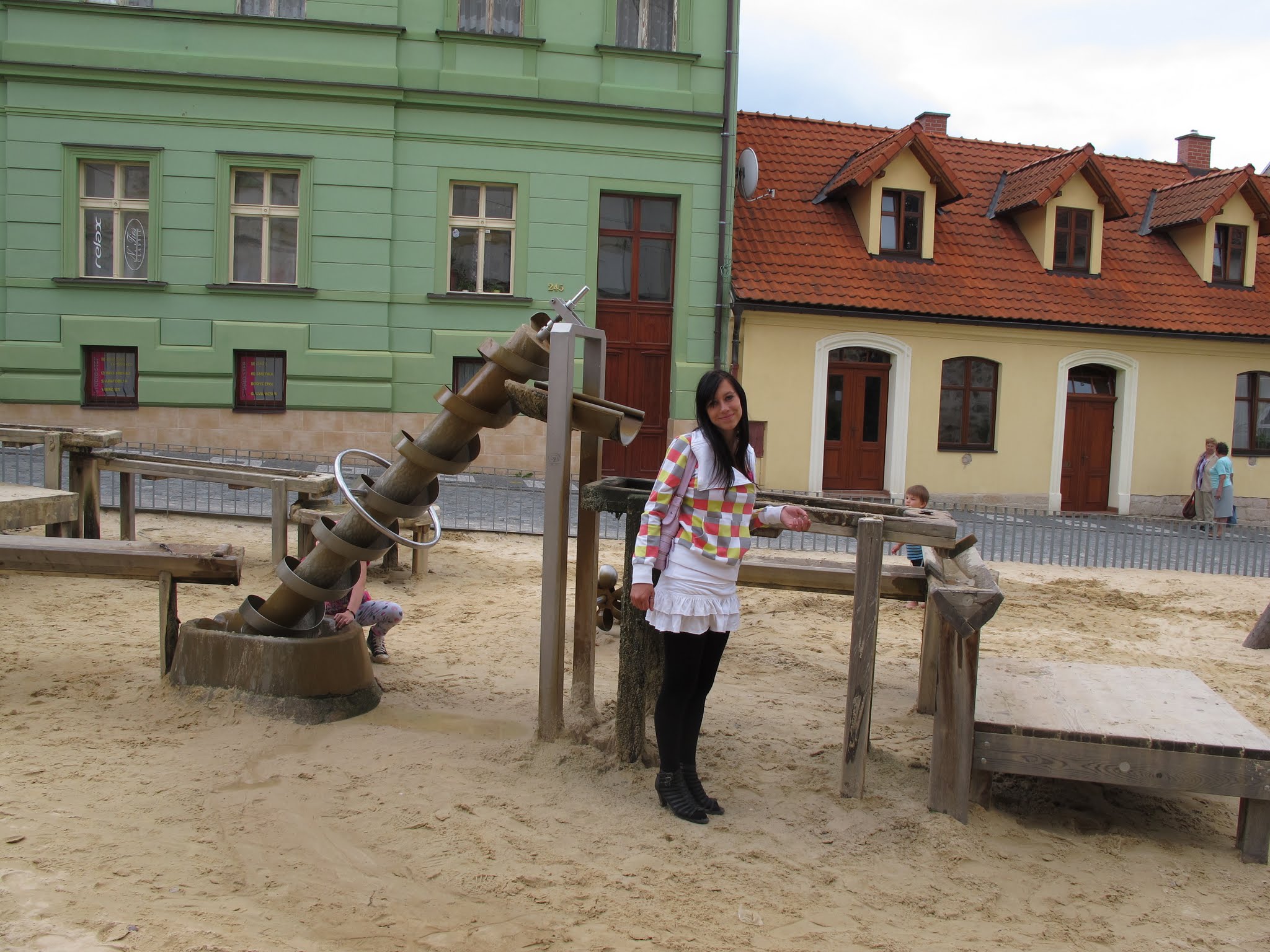 Album image copied from https://lh3.googleusercontent.com/-rAiqkgsqDz0/VYvbToTfVDI/AAAAAAABfw8/wxIDnoxwzHQ4aBhnFFAR9b_dcA4oE-9NACLABGAYYCw/s0-U-I/IMG_5758.JPG