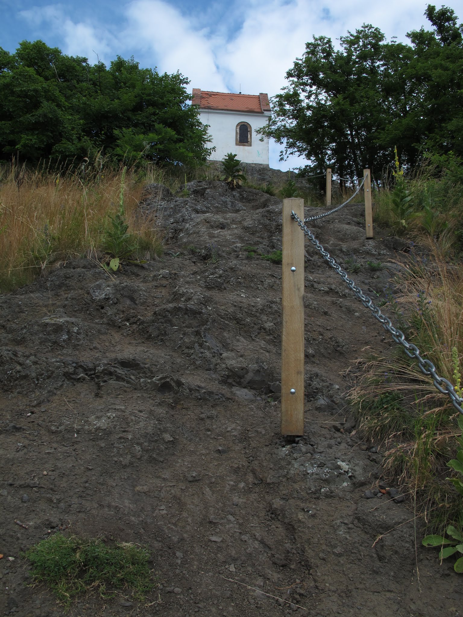 Album image copied from https://lh3.googleusercontent.com/-JJbFLXCeDoI/VYvbanB-CMI/AAAAAAABfrQ/emFRXWw_KccL1gF3bumds1FyBVOYl7uugCLABGAYYCw/s0-U-I/IMG_5764.JPG