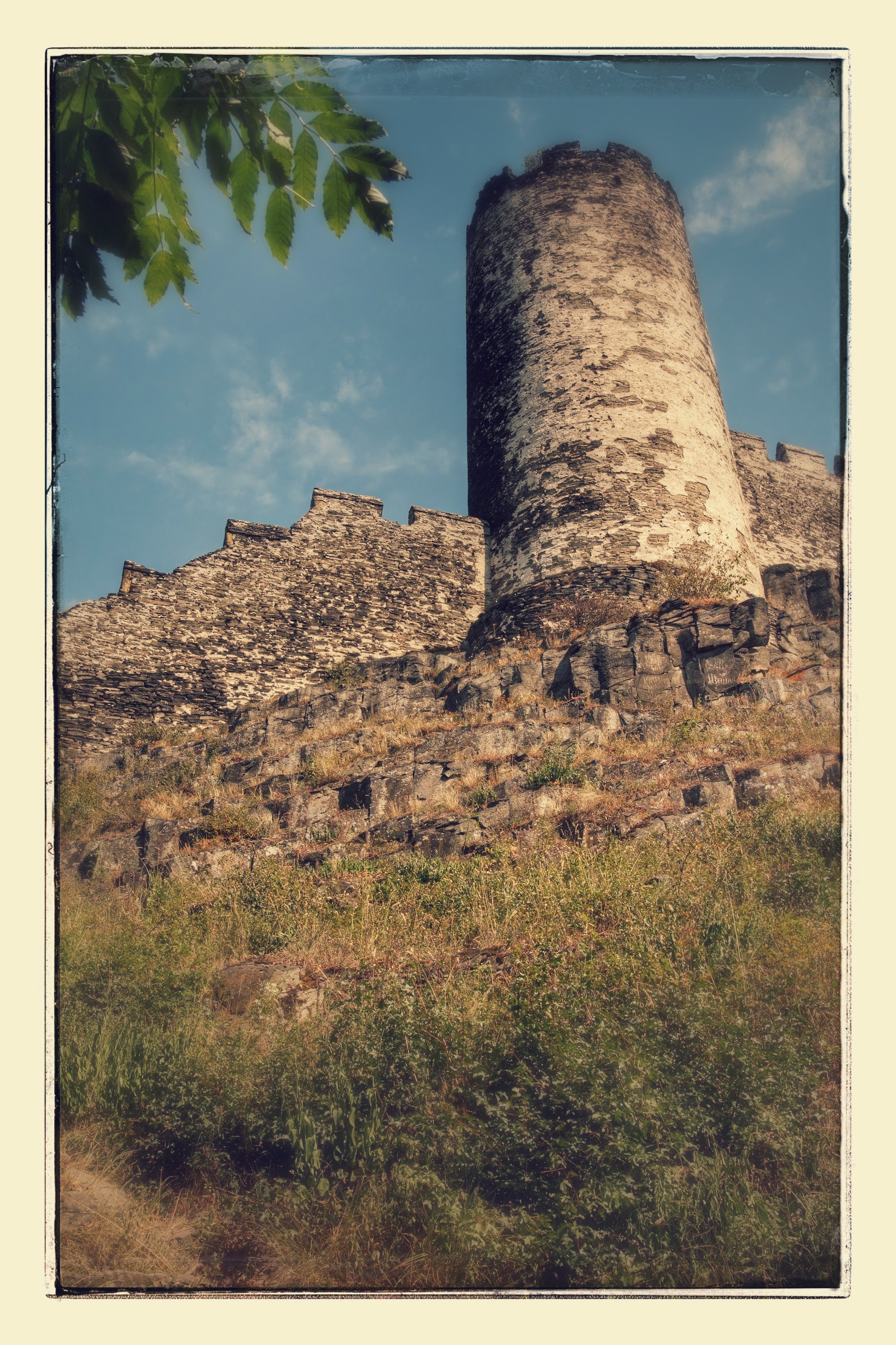 Album image copied from https://lh3.googleusercontent.com/-6U1Gn1R9lDA/Vem9GG0lFEI/AAAAAAACSiA/qUowrjvZO1wxQYIILl-7gykDr7214WZ8gCJoC/w2000-h3000/IMG_5875-EFFECTS.jpg