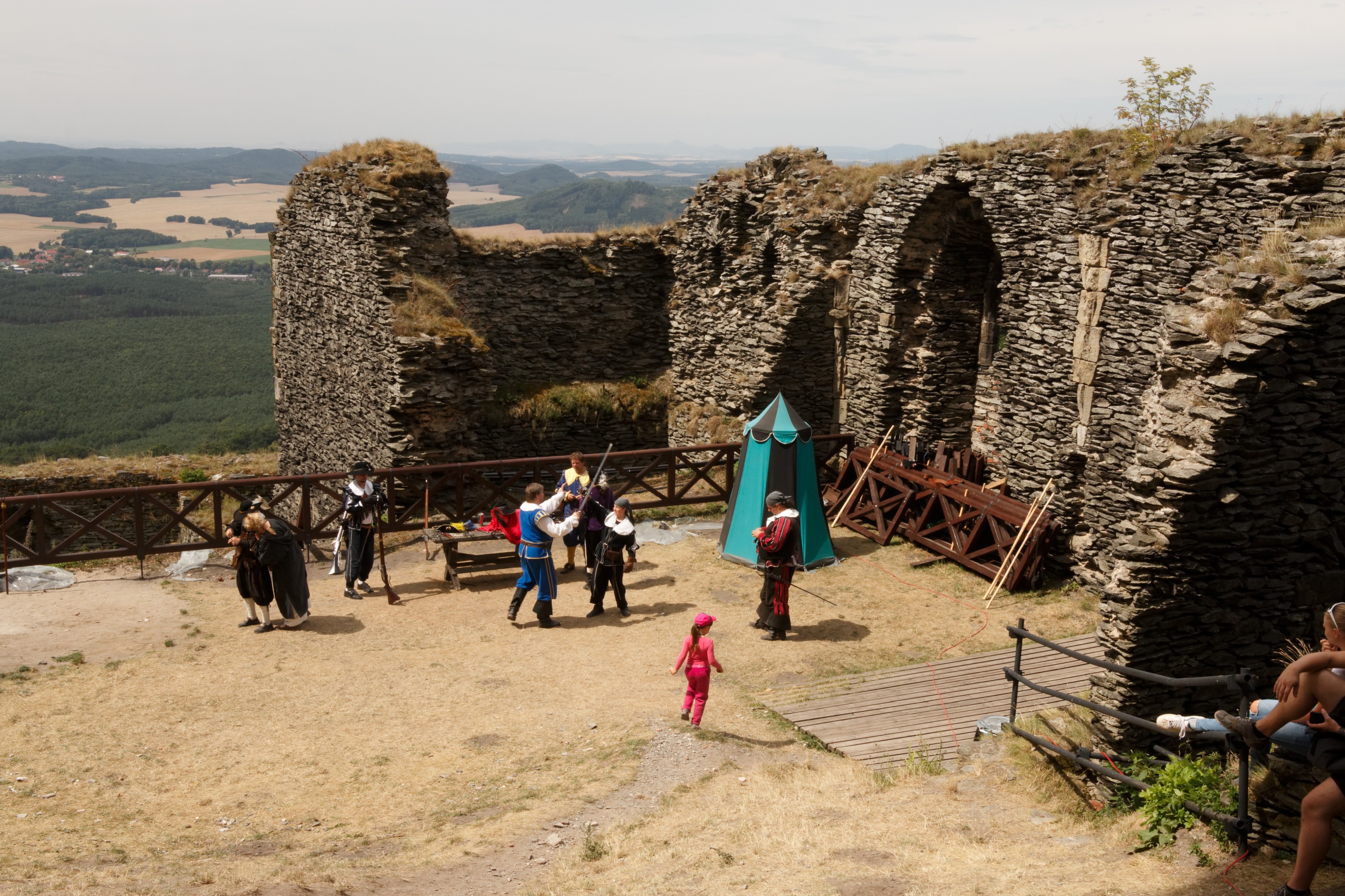 Album image copied from https://lh3.googleusercontent.com/-YtDXxSOIZqg/Vem9GGnmgkI/AAAAAAAC3IY/hWA7GKQmYMU-fVJIYVpSagkG47WdR3WTwCJoC/w4897-h3264/IMG_5944.CR2