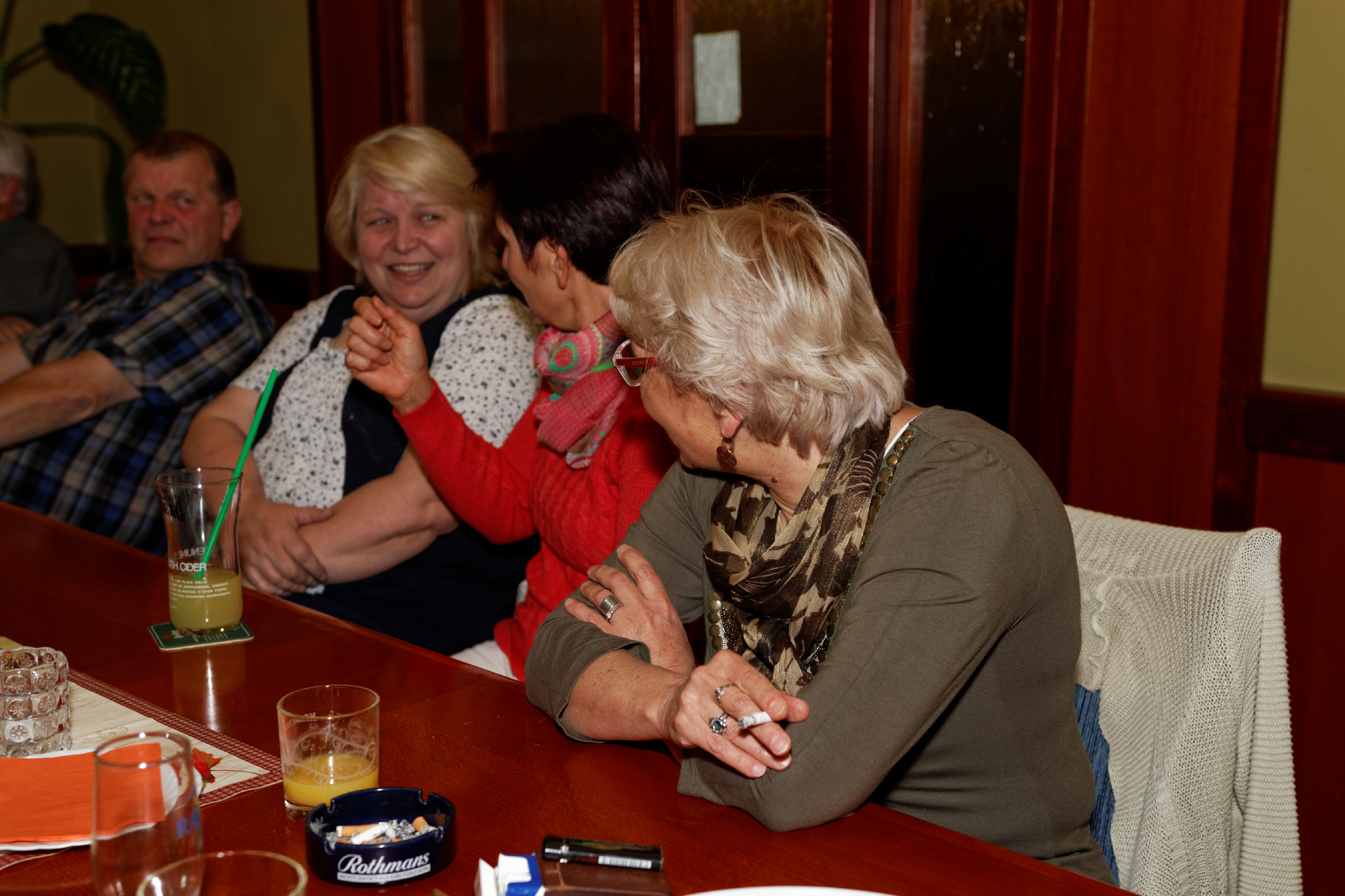 Album image copied from https://lh3.googleusercontent.com/-Bd_ejJVDib0/VhQaI2-VLGI/AAAAAAAB6_0/DIgSsdOvwJUpsj8Lf4sYDtlqZCrd9A_GQCLABGAYYCw/s0-U-I/IMG_6654_DxO_web.jpg